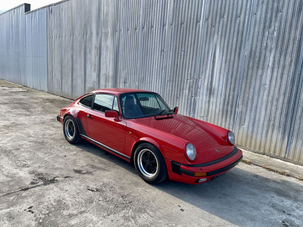 Porsche 911 Carrera 3.2