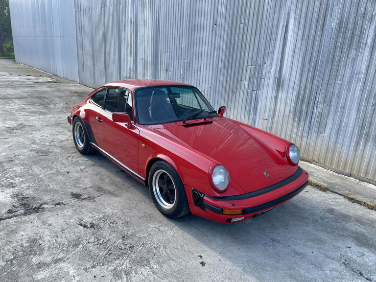 Porsche 911 Carrera 3.2