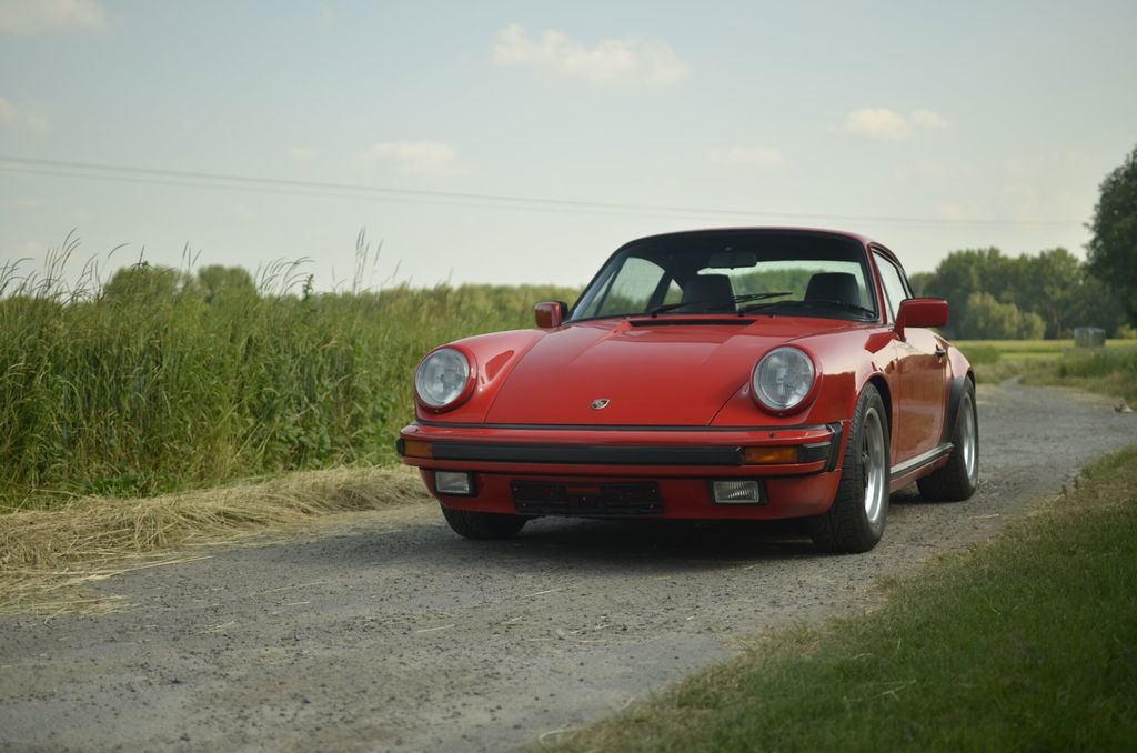 Porsche 911 Carrera 3.2