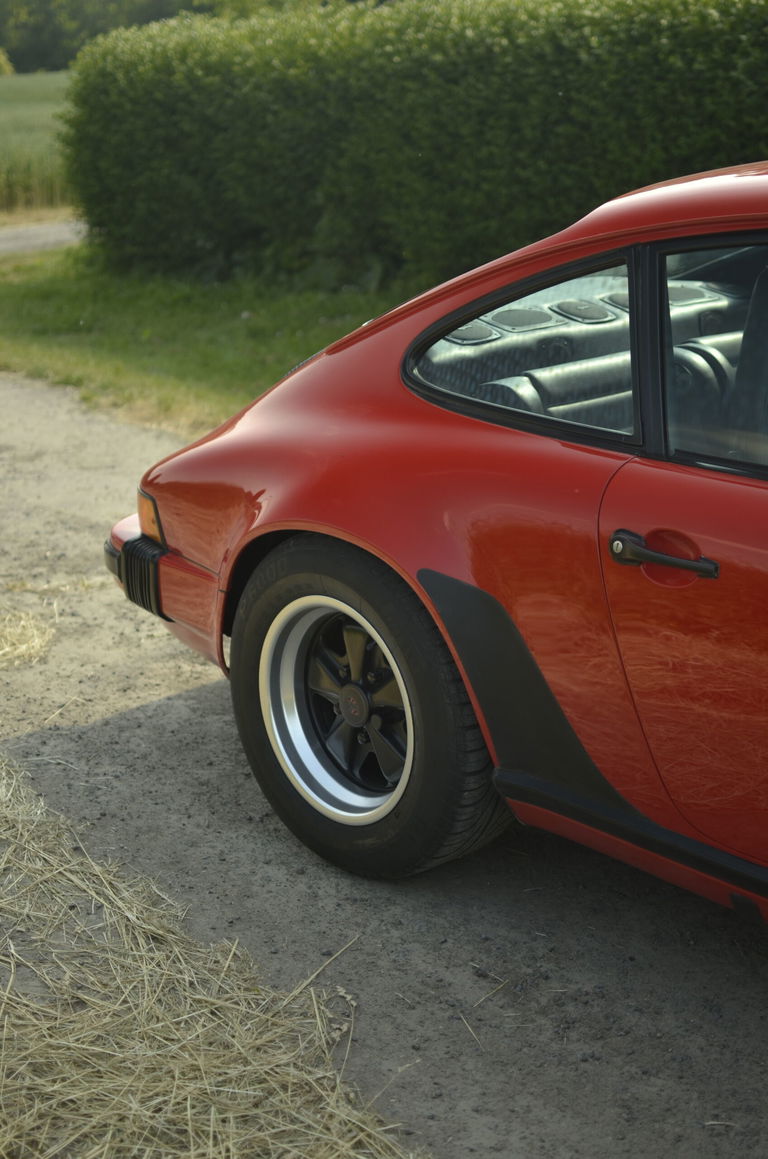 Porsche 911 Carrera 3.2