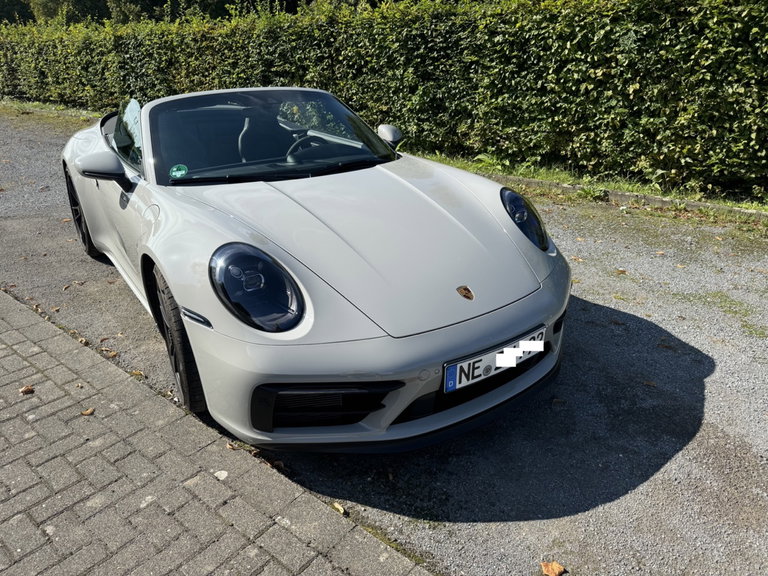 Porsche 992 Carrera GTS