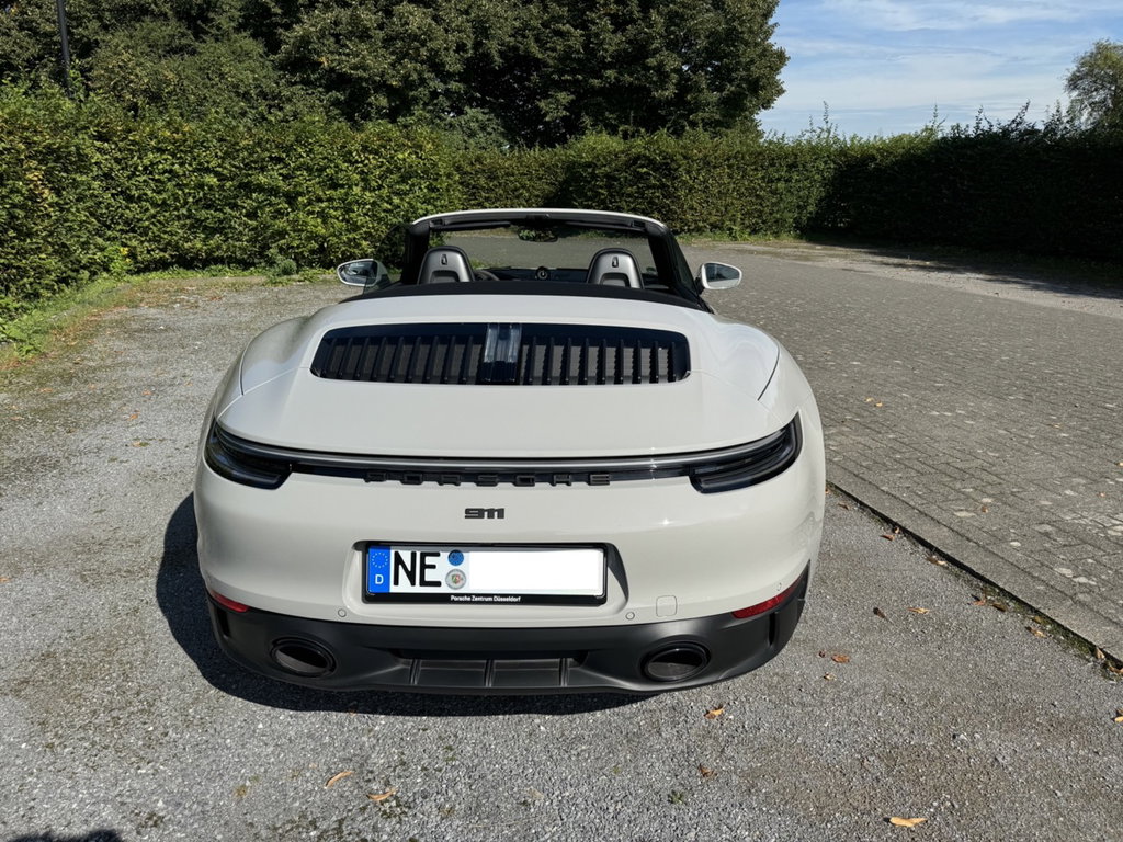 Porsche 992 Carrera GTS