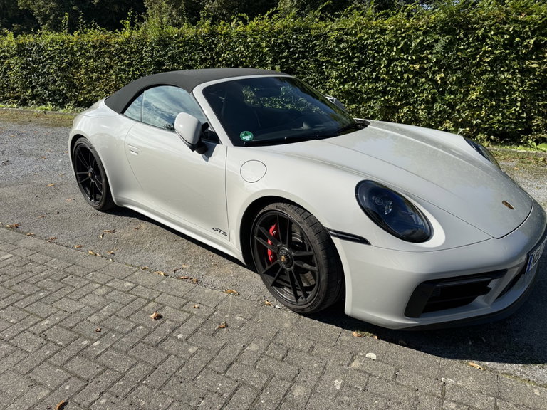 Porsche 992 Carrera GTS