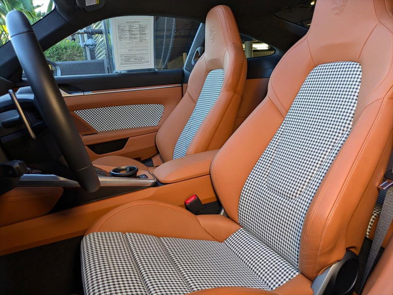 Porsche 992 Carrera S