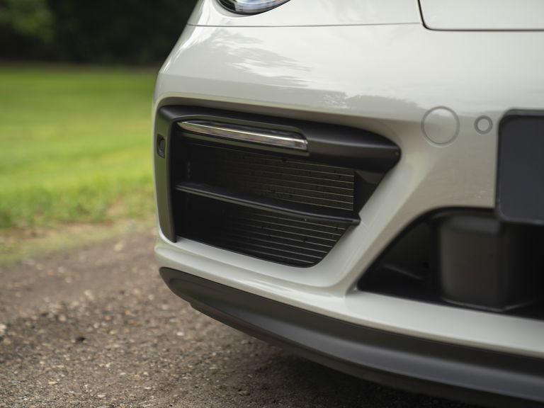 Porsche 992 Carrera GTS