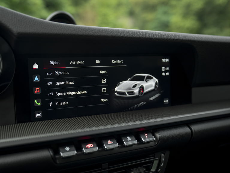 Porsche 992 Carrera GTS