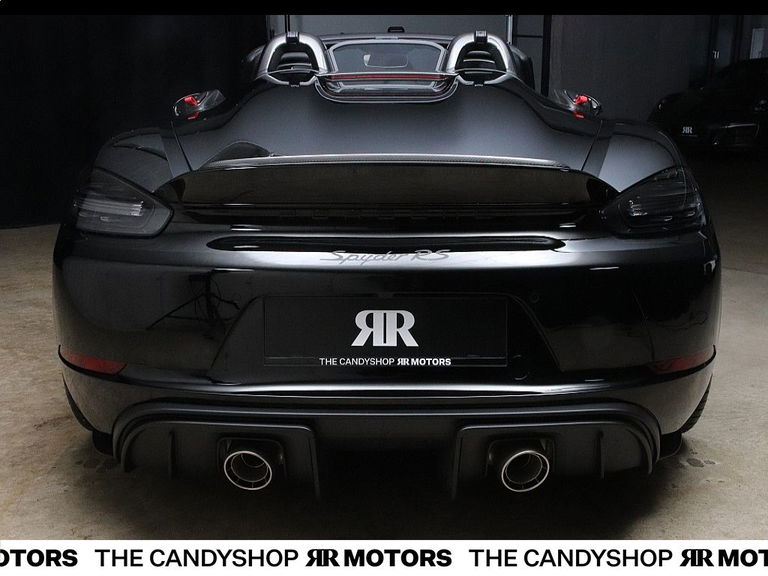 Porsche 718 Spyder RS