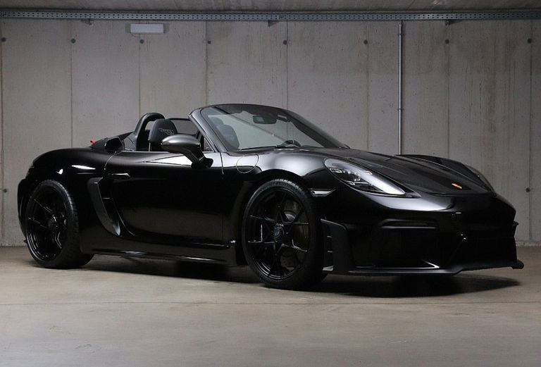 Porsche 718 Spyder RS