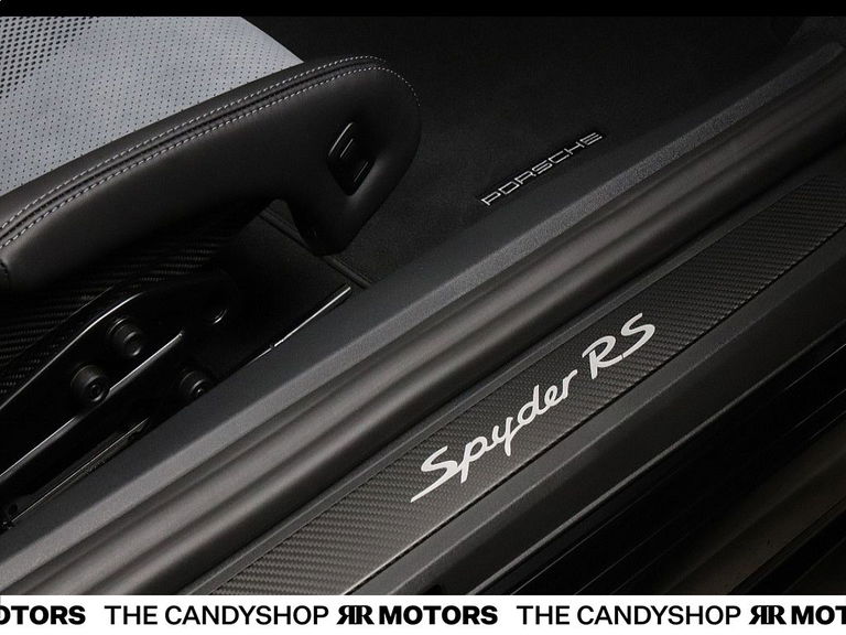 Porsche 718 Spyder RS