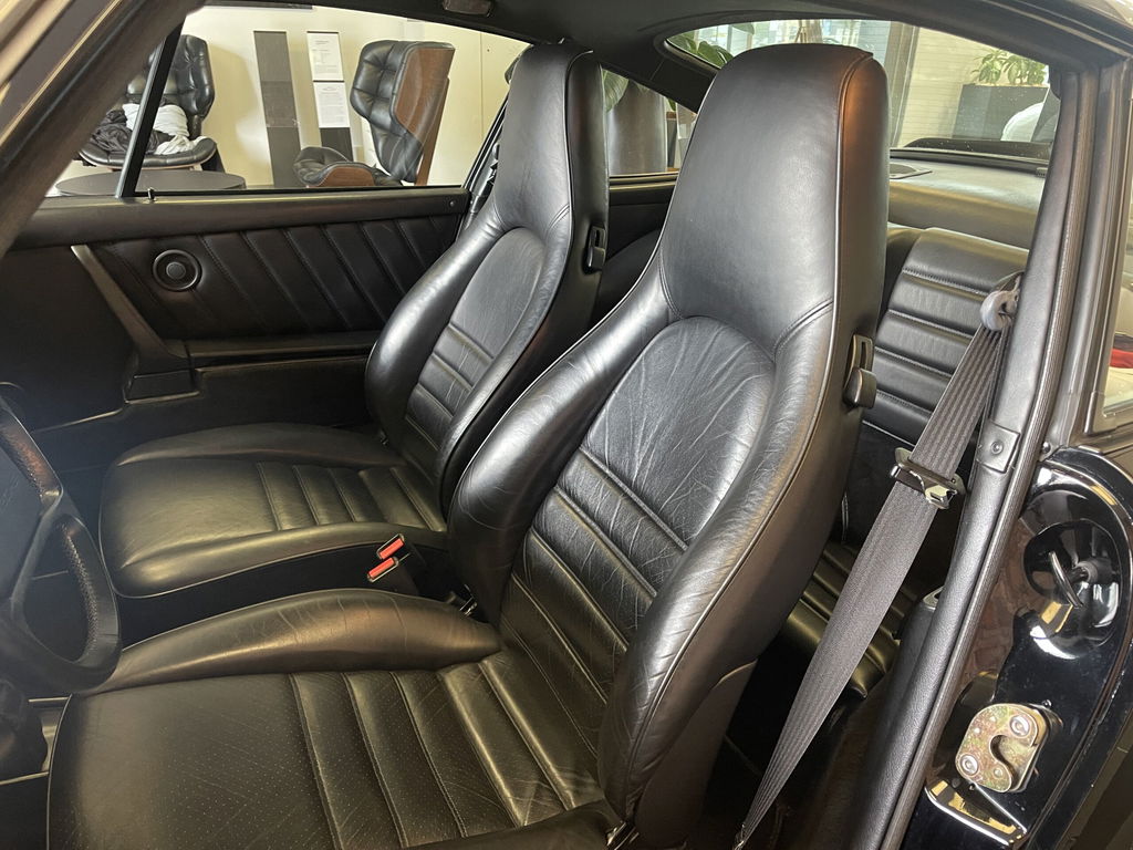 Porsche 911 Turbo 3.3