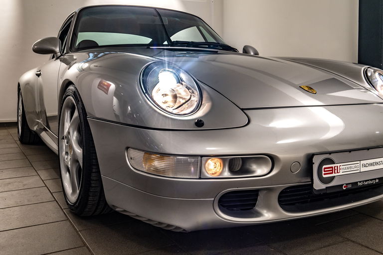 Porsche 993 Carrera 4S