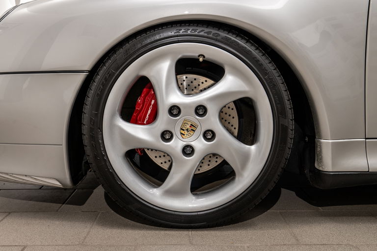 Porsche 993 Carrera 4S