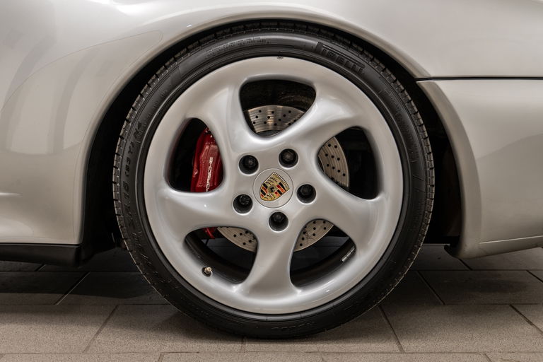 Porsche 993 Carrera 4S