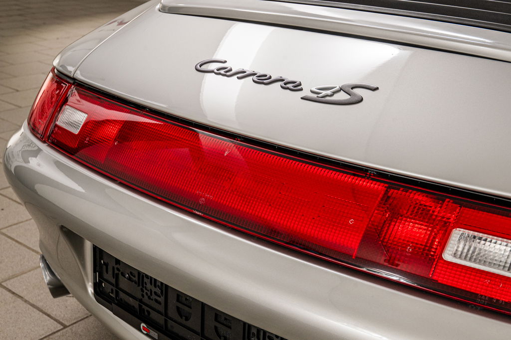 Porsche 993 Carrera 4S