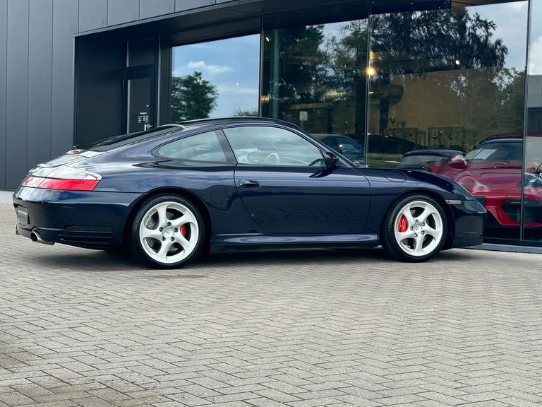 Porsche 996 Carrera 4S