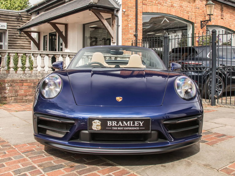 Porsche 992 Carrera GTS