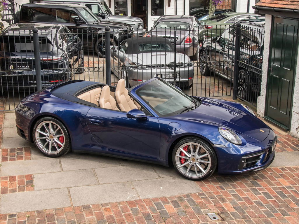 Porsche 992 Carrera GTS