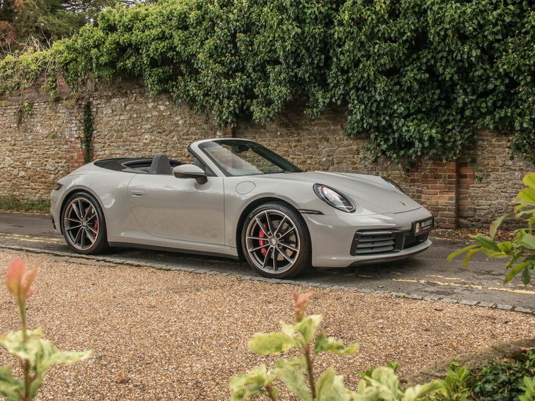 Porsche 992 Carrera 4S