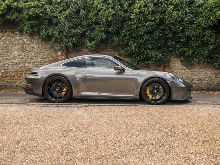 Porsche 992 GT3 Touring