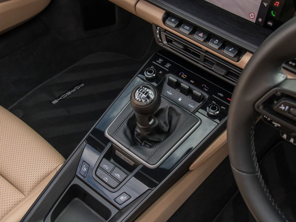 Porsche 992 Carrera GTS