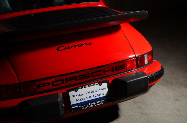 Porsche 911 Carrera 3.2 (US)