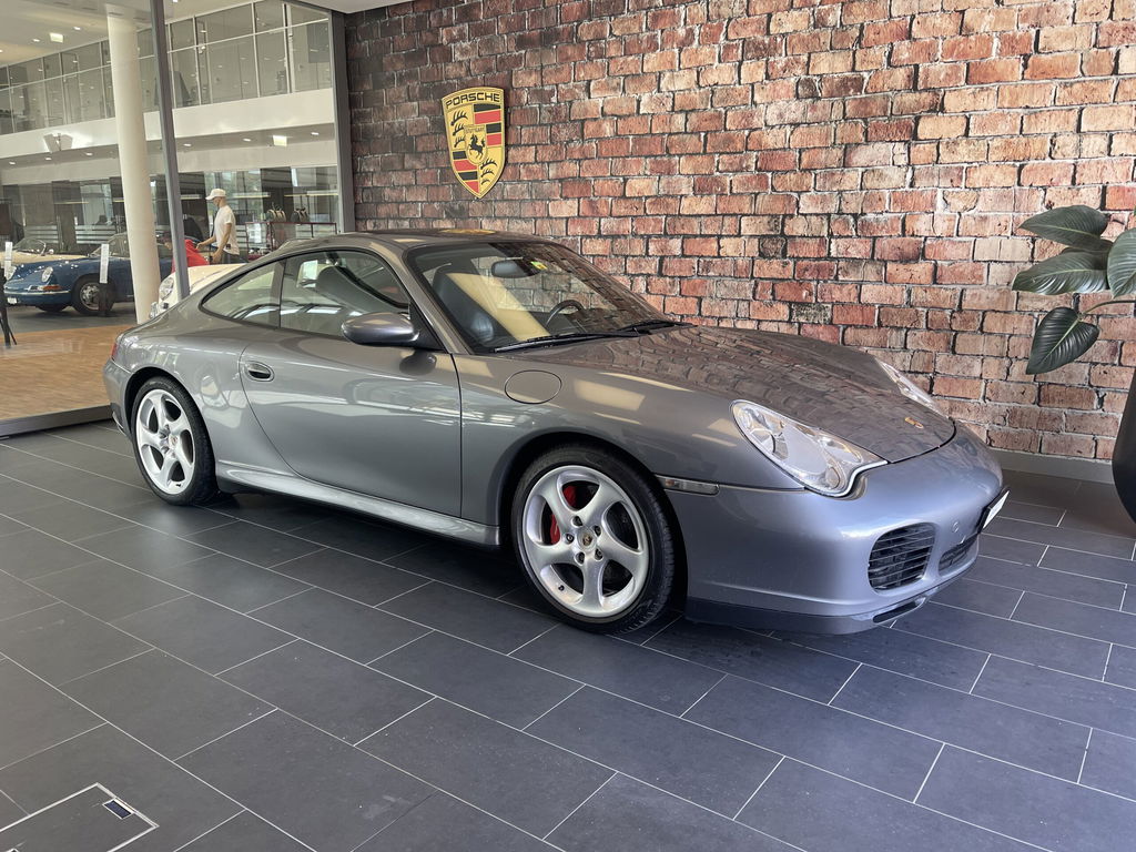 Porsche 996 Carrera 4S