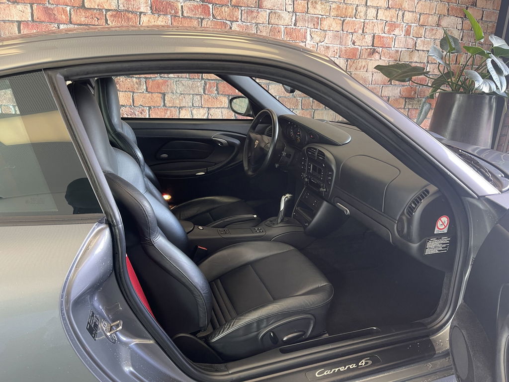 Porsche 996 Carrera 4S