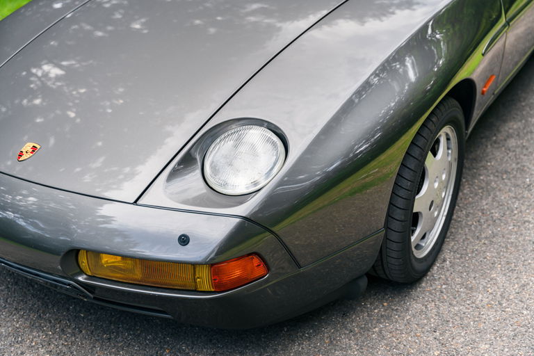 Porsche 928 GT
