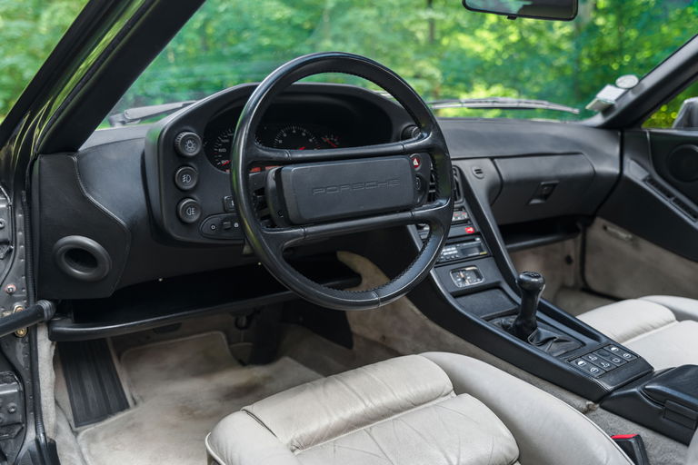 Porsche 928 GT