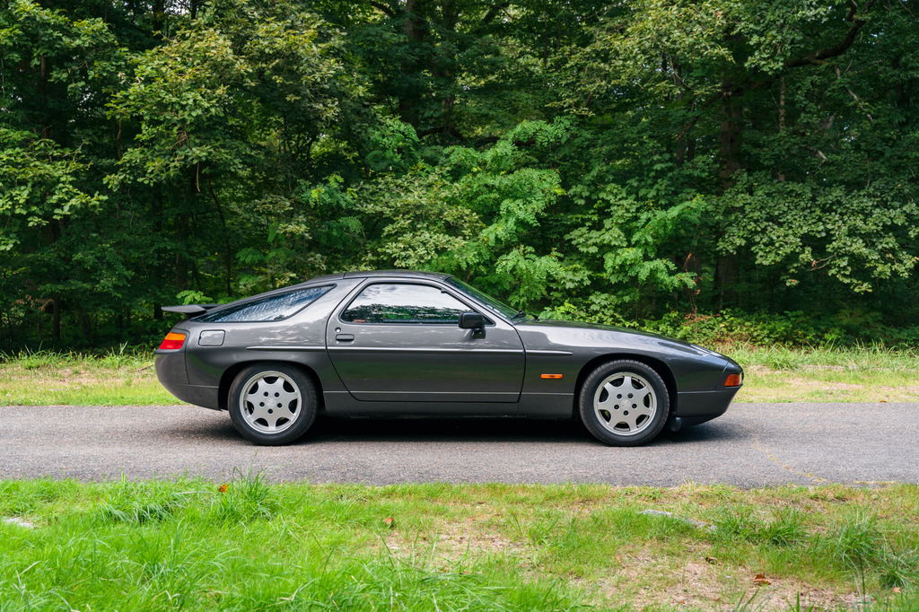 Porsche 928 GT