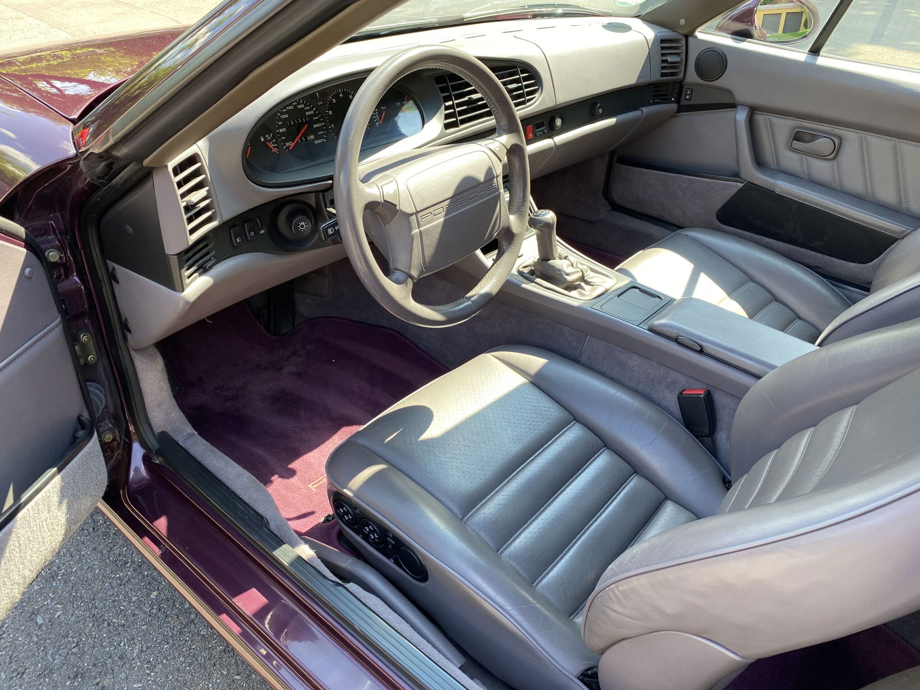 Porsche 968 1993 - elferspot.com - Marketplace for Porsche Sports Cars