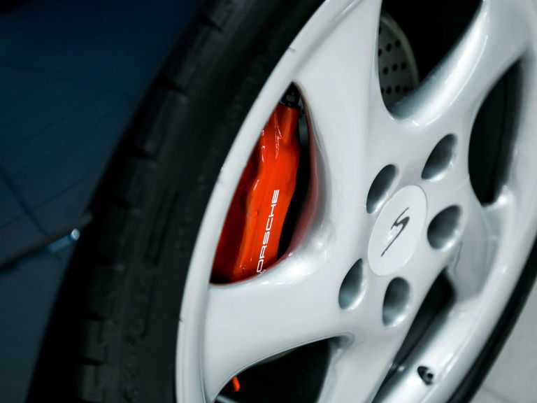 Porsche 993 Carrera 4S