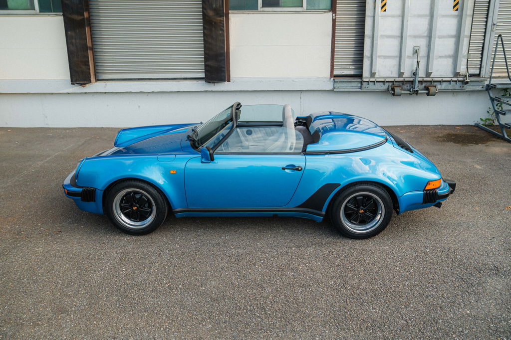 Porsche 911 Carrera 3.2 Speedster
