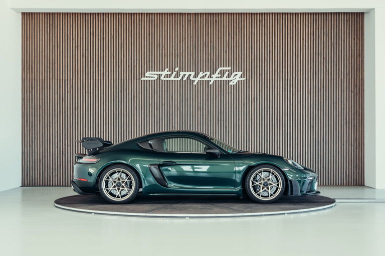 Porsche 718 Cayman GT4 RS