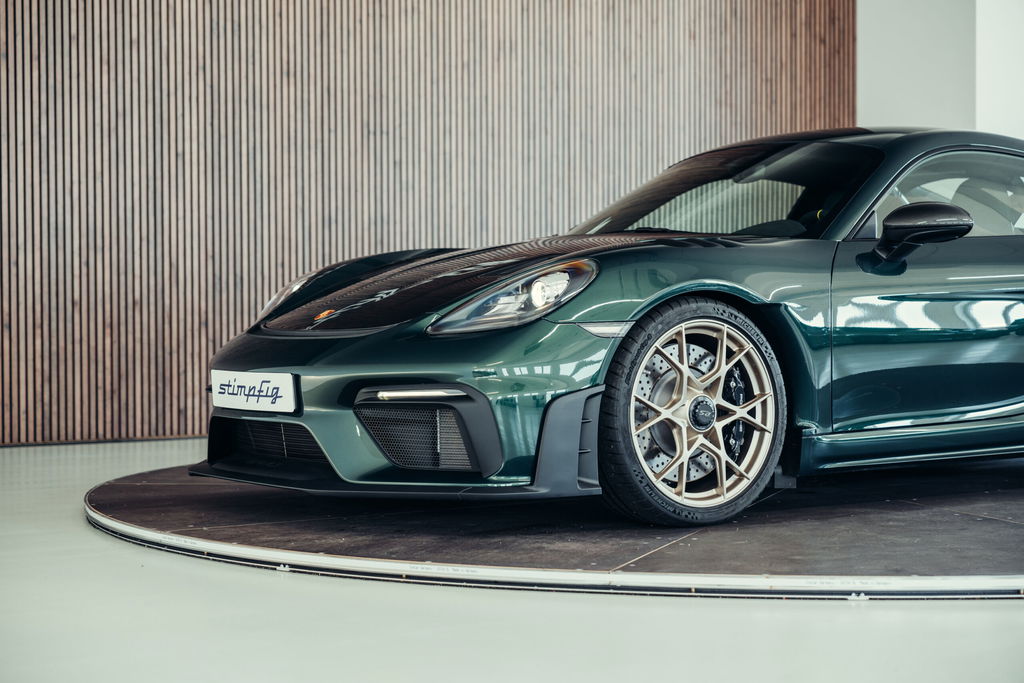 Porsche 718 Cayman GT4 RS