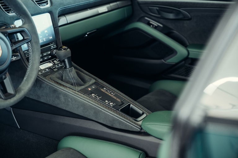 Porsche 718 Cayman GT4 RS