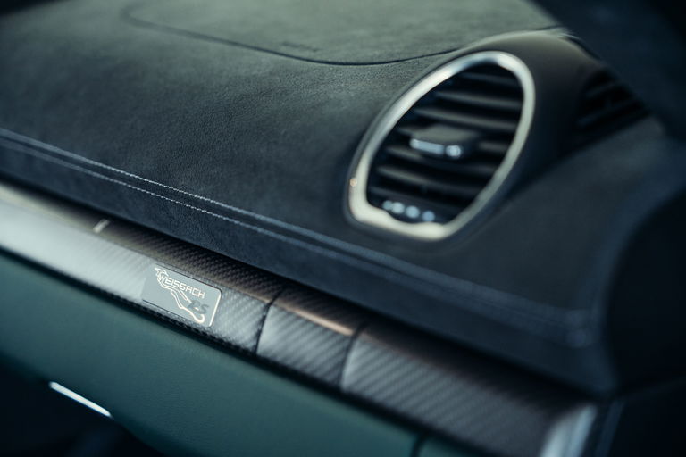 Porsche 718 Cayman GT4 RS