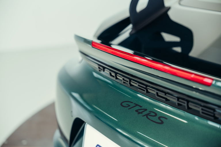 Porsche 718 Cayman GT4 RS