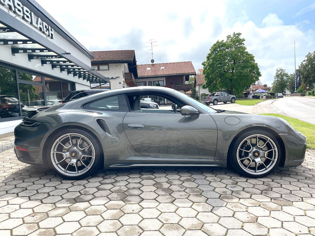 Porsche 992 Turbo