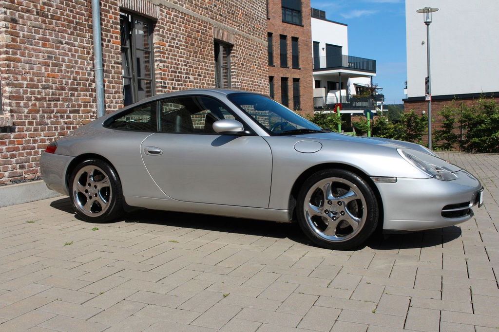 Porsche 996 Carrera