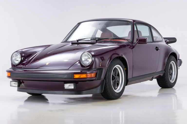 Porsche 911 Carrera (US)