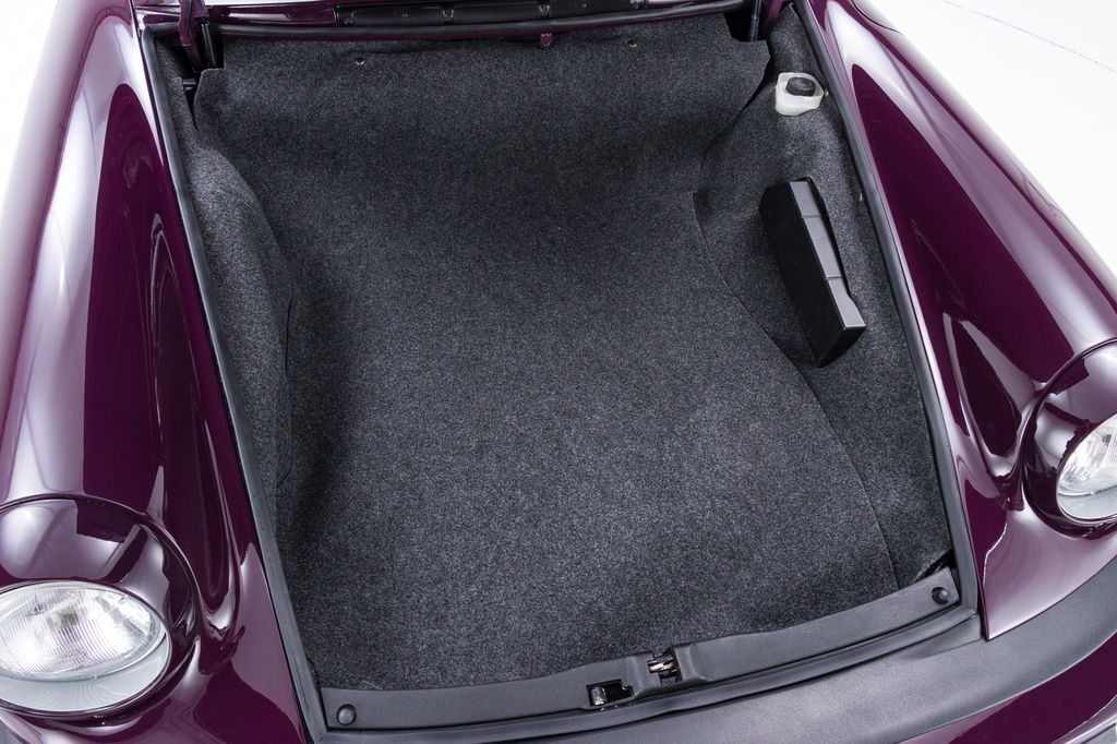 Porsche 911 Carrera (US)