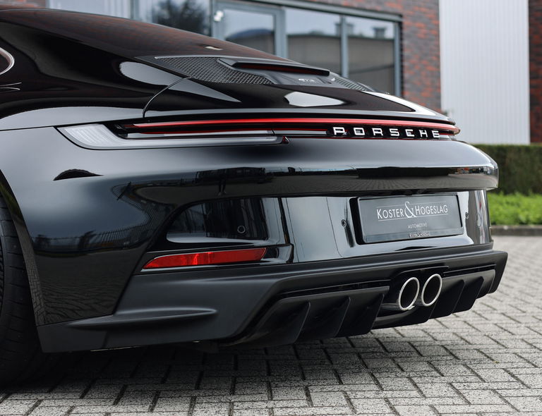 Porsche 992 GT3 Touring