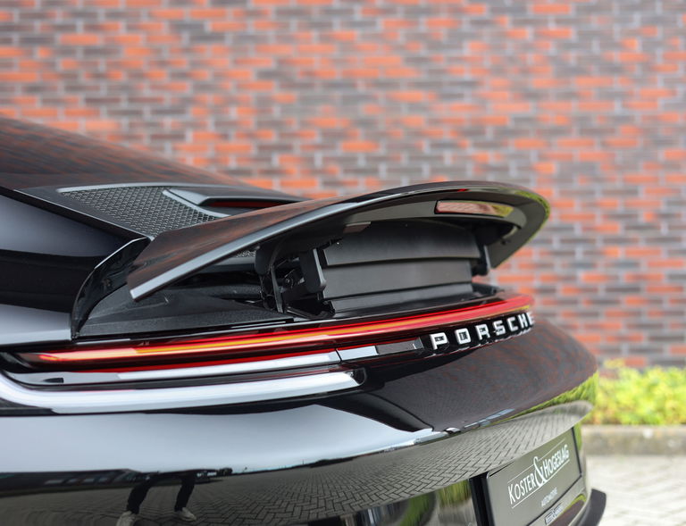 Porsche 992 GT3 Touring