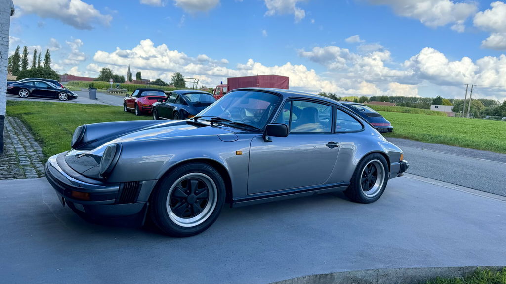 Porsche 911 Carrera 3.2