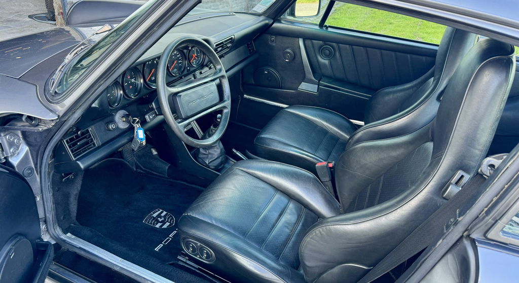 Porsche 911 Carrera 3.2