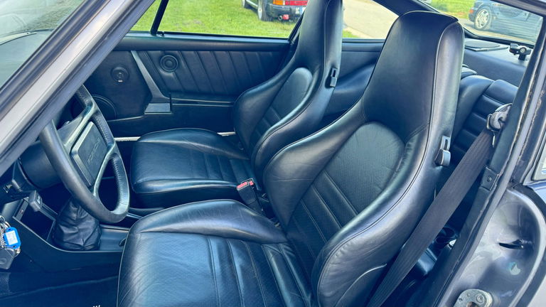 Porsche 911 Carrera 3.2