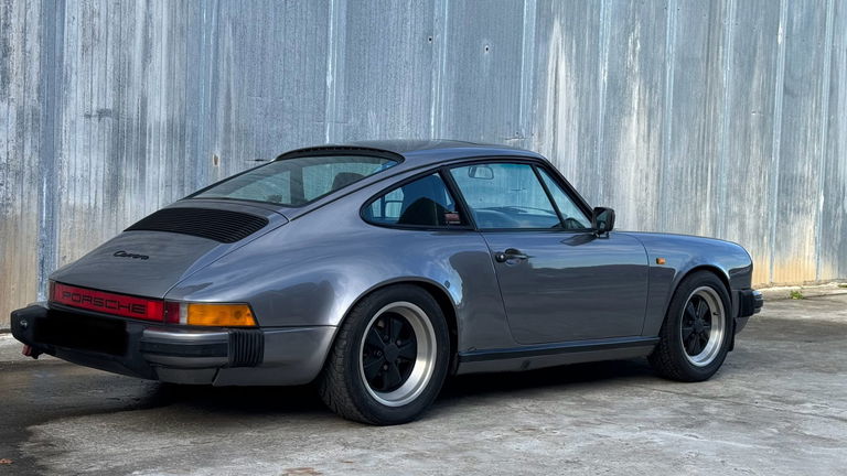Porsche 911 Carrera 3.2