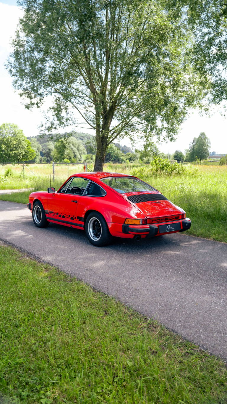 Porsche 911 Carrera 3,0
