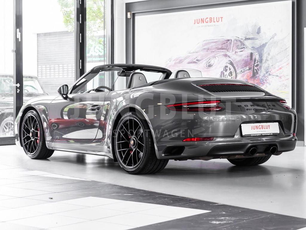 Porsche 991.2 Carrera GTS